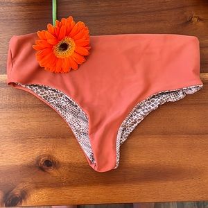 Acacia Duke bottoms in Apricot ☀️